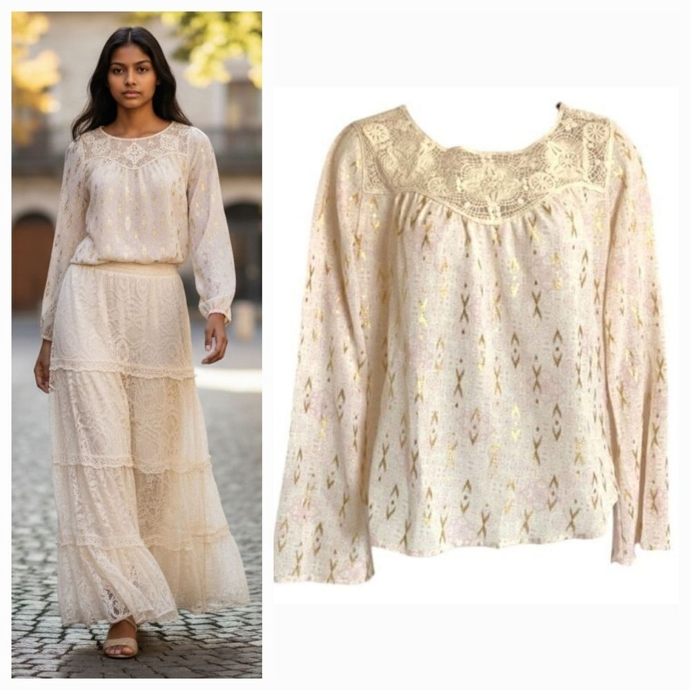 NEW Xhilaration Crochet Décolletage Gold Metallic Boho Top in Ivory Size Small